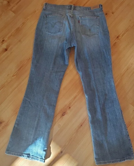 Levi's Women's Boot Cut 515 Jeans 👖 - Picture 9 of 9